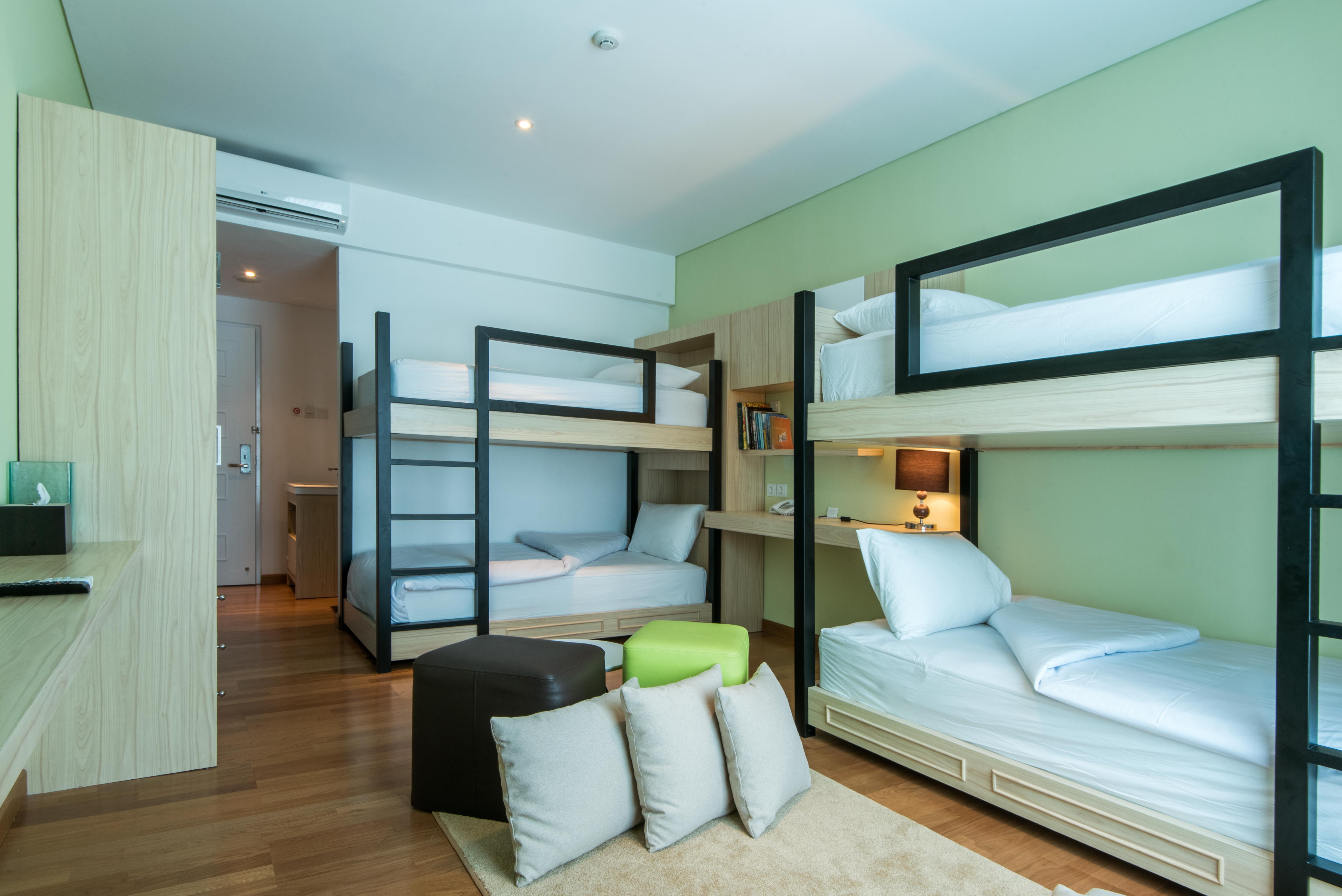Yan'S House Hotel Кута Екстериор снимка