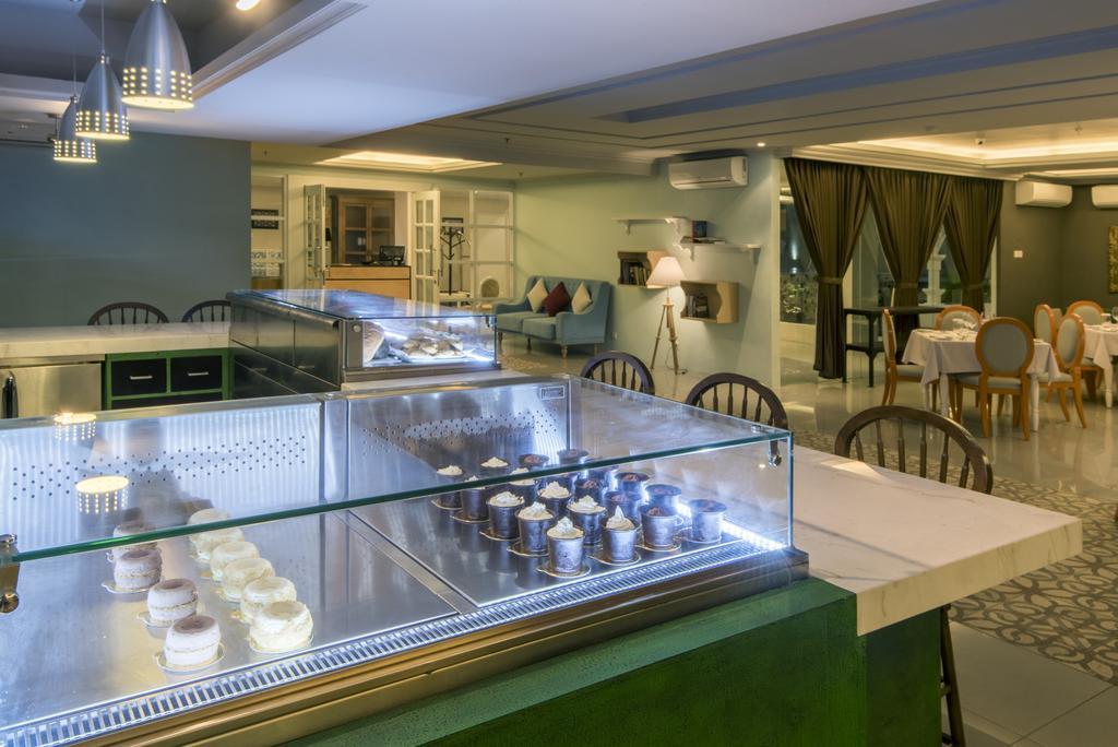 Yan'S House Hotel Кута Екстериор снимка