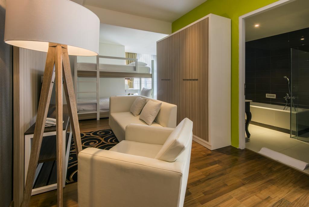 Yan'S House Hotel Кута Екстериор снимка