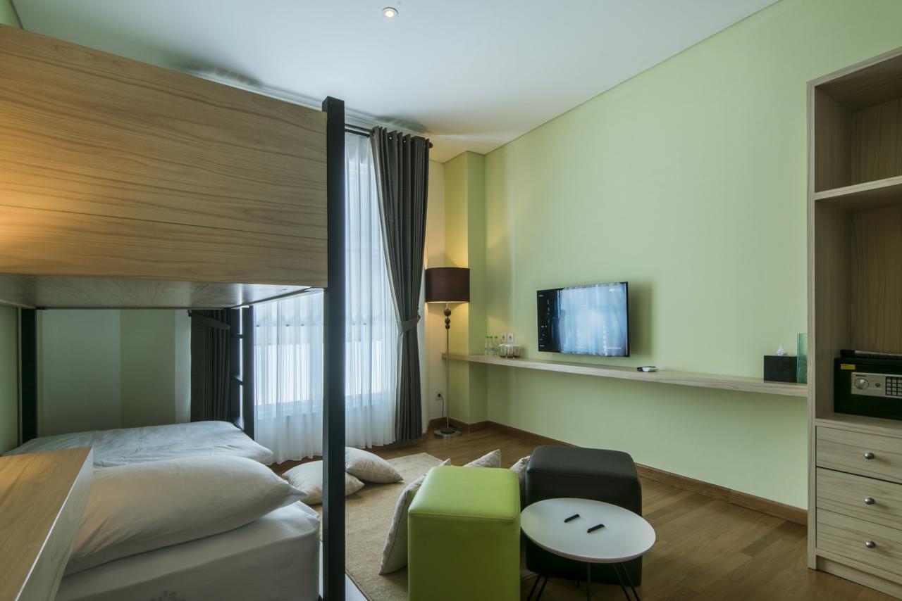 Yan'S House Hotel Кута Екстериор снимка