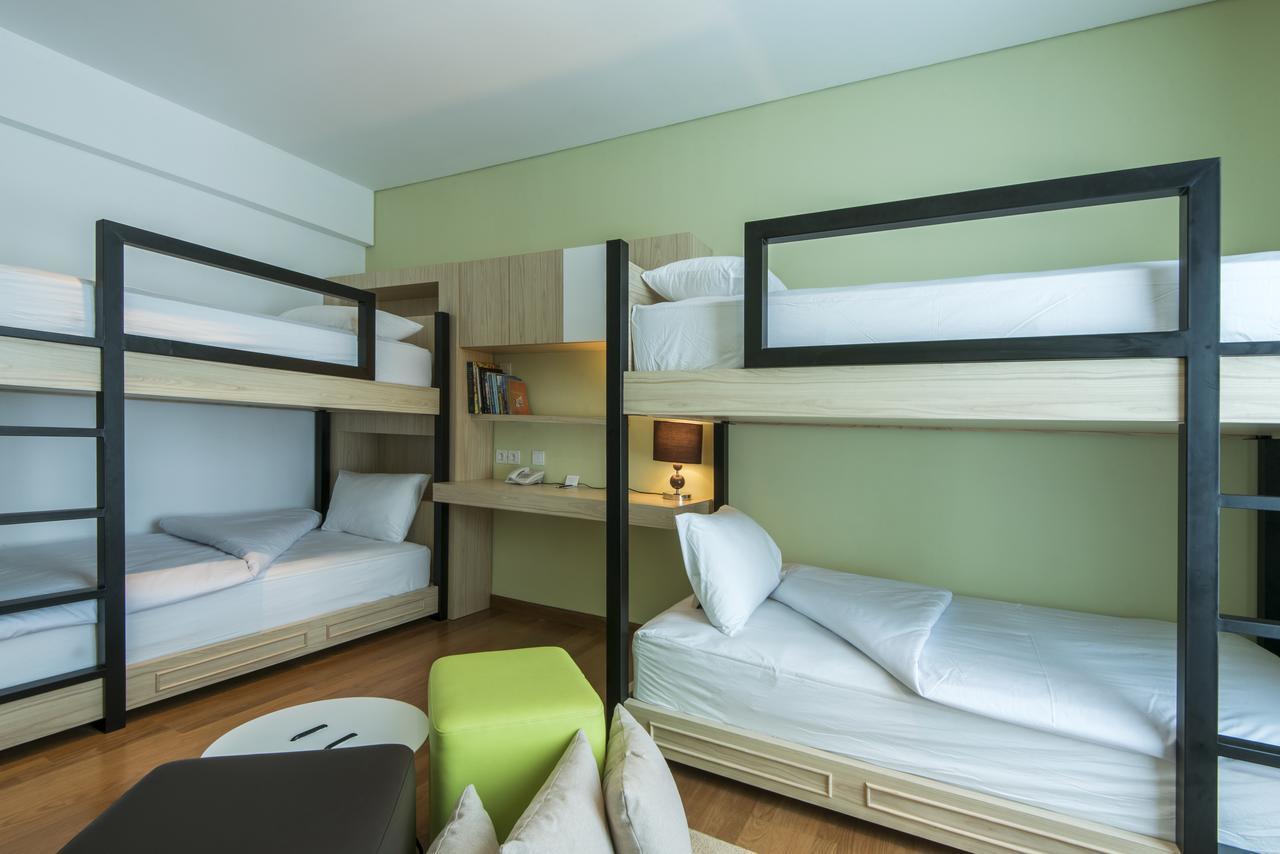 Yan'S House Hotel Кута Екстериор снимка
