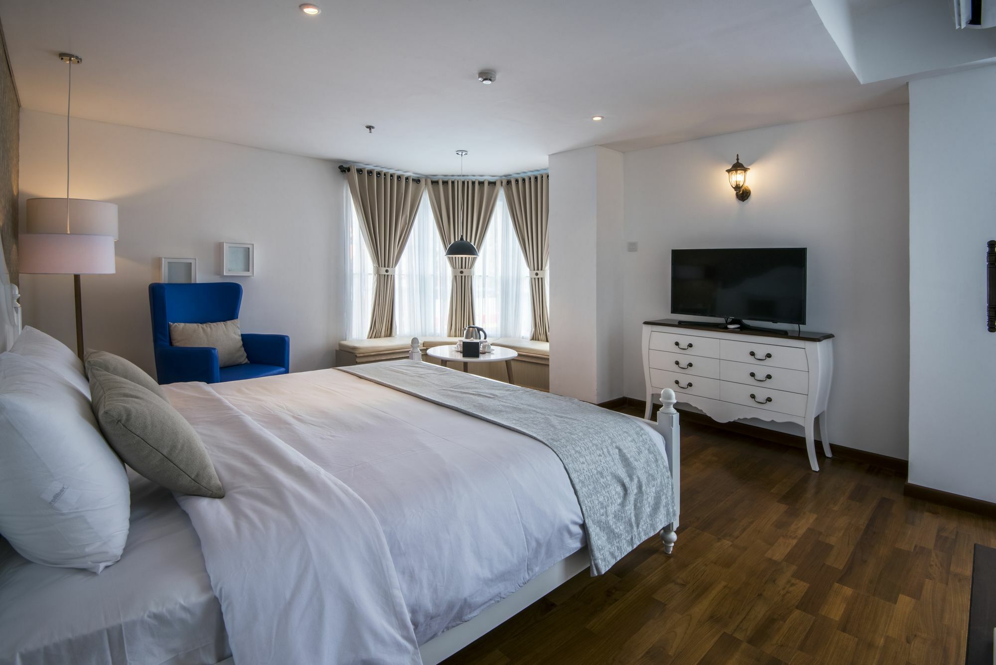 Yan'S House Hotel Кута Екстериор снимка