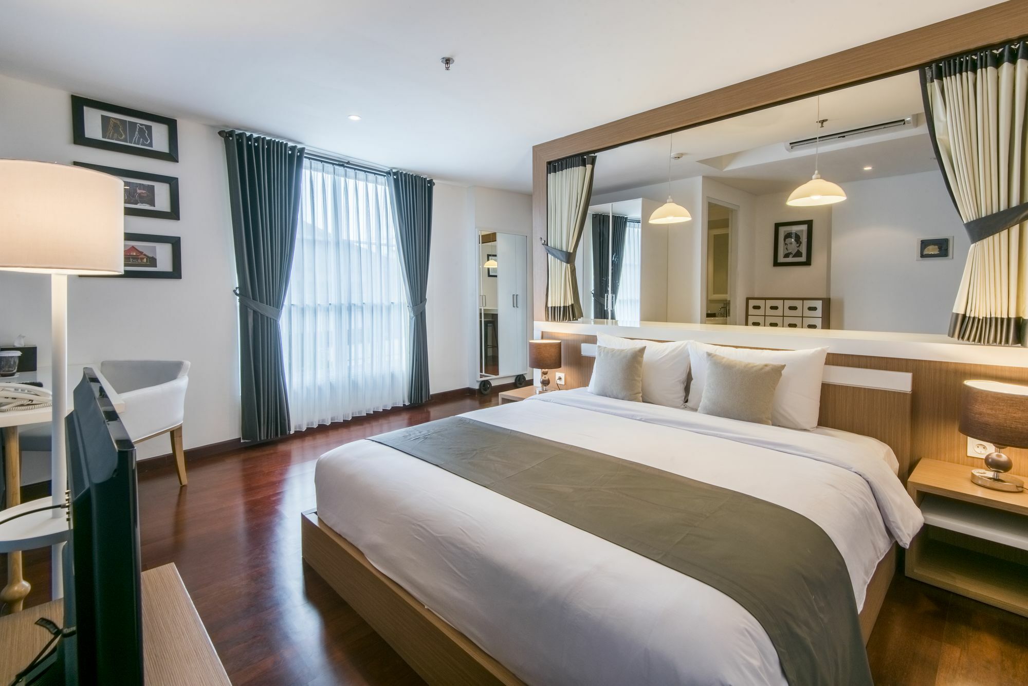 Yan'S House Hotel Кута Екстериор снимка
