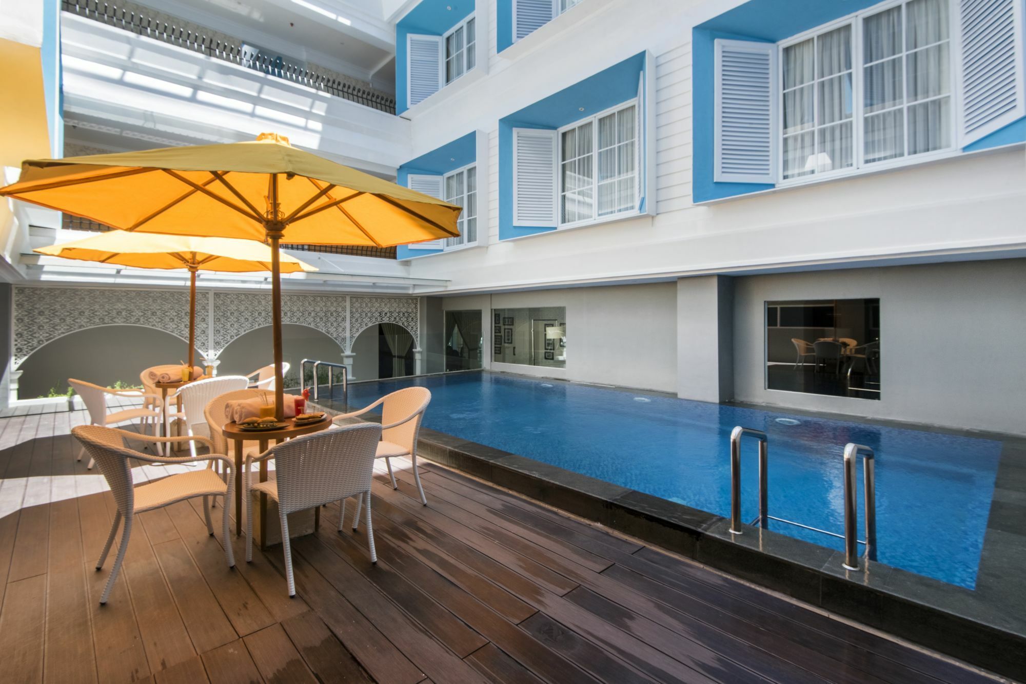 Yan'S House Hotel Кута Екстериор снимка