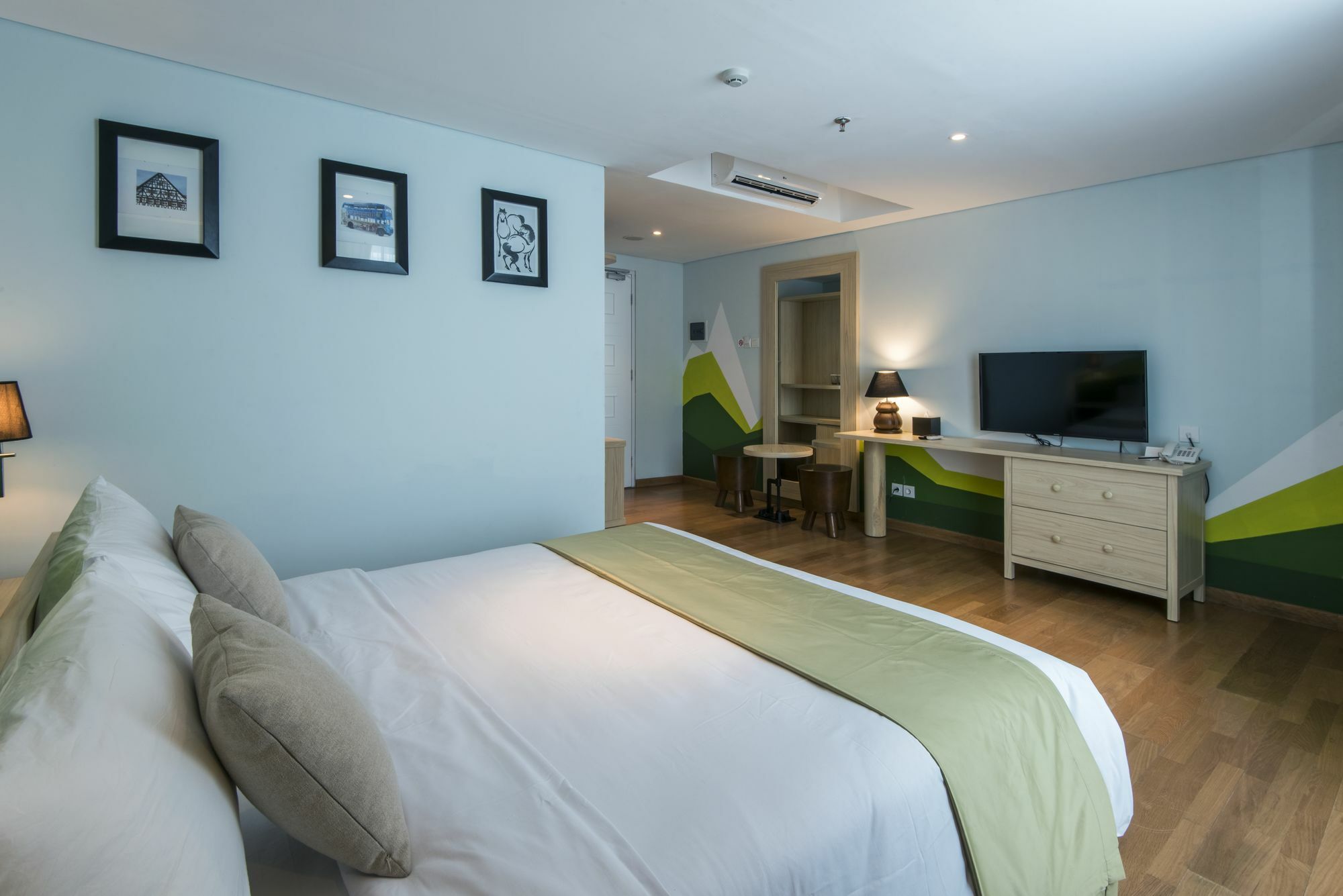 Yan'S House Hotel Кута Екстериор снимка